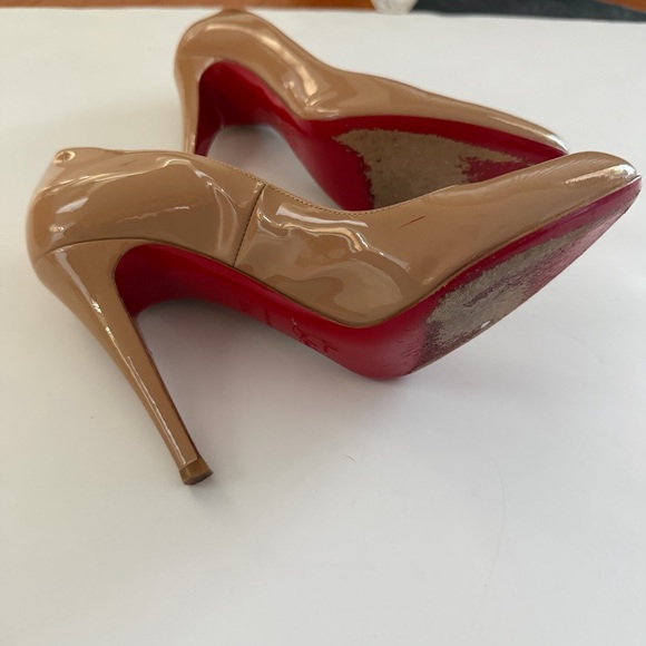 CHRISTIAN LOUBOUTIN Nude Patent Leather Pumps Red Sole Heels 37.5 - Picture 11 of 15